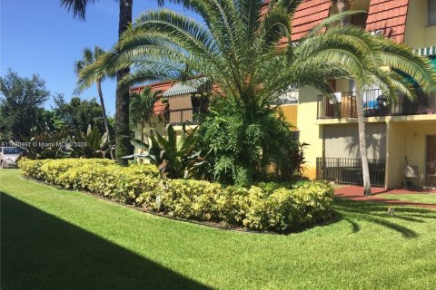Condominio en alquiler en Hialeah, Florida, 1 dormitorio, 54.81 m2 № 1944503 - foto 20