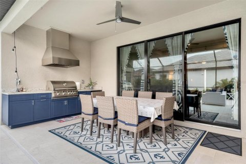 Villa ou maison à vendre à Bradenton, Floride: 4 chambres, 277.78 m2 № 2133097 - photo 3