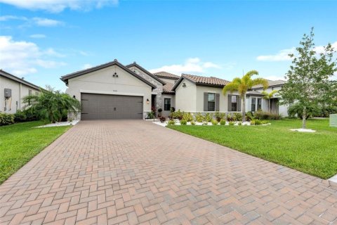 Villa ou maison à vendre à Bradenton, Floride: 4 chambres, 277.78 m2 № 2133097 - photo 2