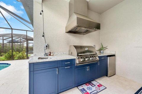 Villa ou maison à vendre à Bradenton, Floride: 4 chambres, 277.78 m2 № 2133097 - photo 4