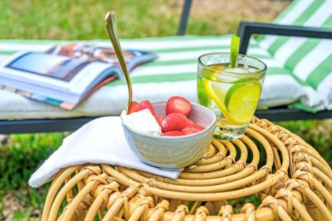 Villa ou maison à vendre à Miami, Floride: 4 chambres, 219.34 m2 № 1966249 - photo 20
