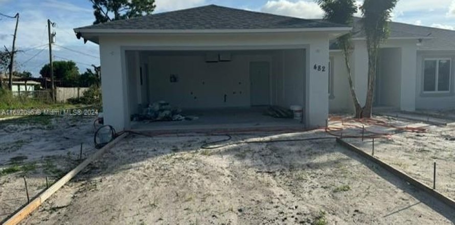 Casa en Port St. Lucie, Florida 4 dormitorios, 222.97 m2 № 1439955