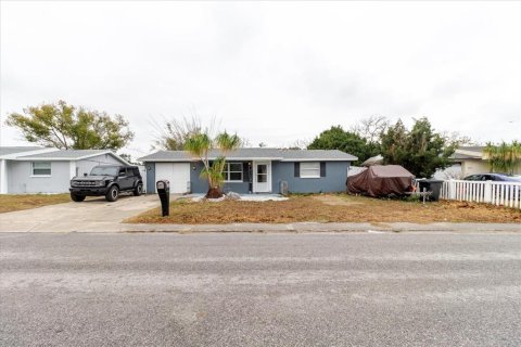 Villa ou maison à vendre à Port Richey, Floride: 3 chambres, 160.91 m2 № 2142517 - photo 7