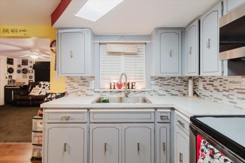 Villa ou maison à vendre à Port Richey, Floride: 3 chambres, 160.91 m2 № 2142517 - photo 30