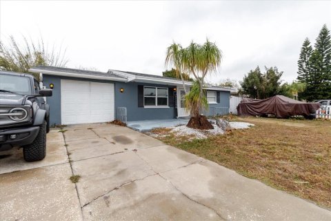 Villa ou maison à vendre à Port Richey, Floride: 3 chambres, 160.91 m2 № 2142517 - photo 11