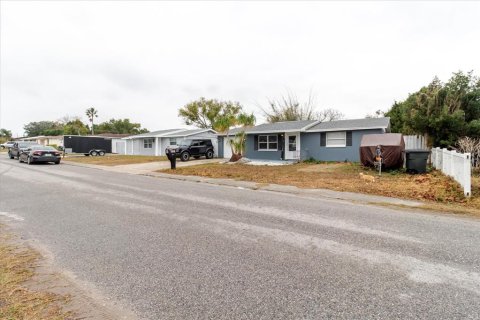 Villa ou maison à vendre à Port Richey, Floride: 3 chambres, 160.91 m2 № 2142517 - photo 8