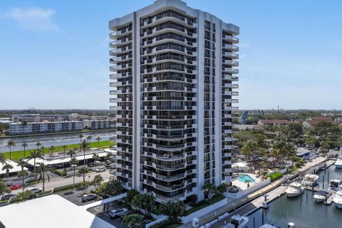 Condo in North Palm Beach, Florida, 2 bedrooms  № 2153722 - photo 19