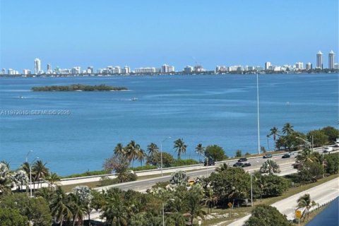 Condo in Miami, Florida, 1 bedroom  № 2035936