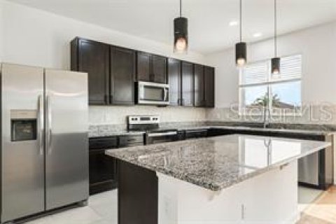 Casa en alquiler en Winter Haven, Florida, 4 dormitorios, 244.8 m2 № 1914077 - foto 6