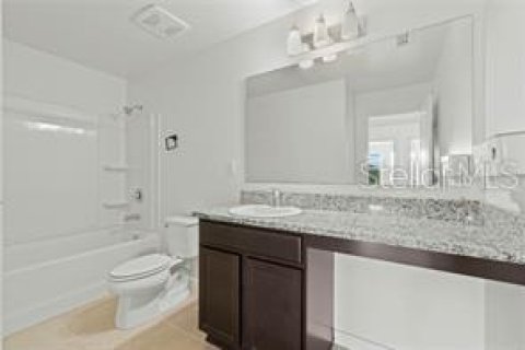 Casa en alquiler en Winter Haven, Florida, 4 dormitorios, 244.8 m2 № 1914077 - foto 12
