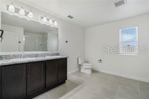 Casa en alquiler en Winter Haven, Florida, 4 dormitorios, 244.8 m2 № 1914077 - foto 16