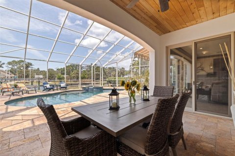 House in Saint Petersburg, Florida 3 bedrooms, 312.71 sq.m. № 2344911 - photo 4
