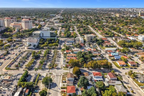 Immobilier commercial à vendre à Miami, Floride: 130.99 m2 № 2152635 - photo 18