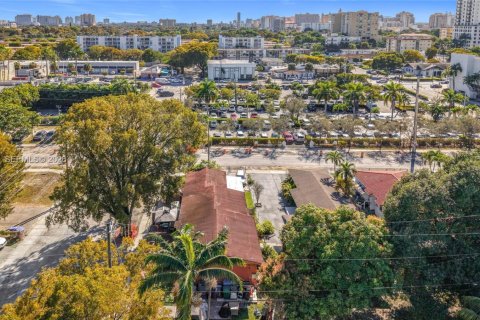 Immobilier commercial à vendre à Miami, Floride: 130.99 m2 № 2152635 - photo 12