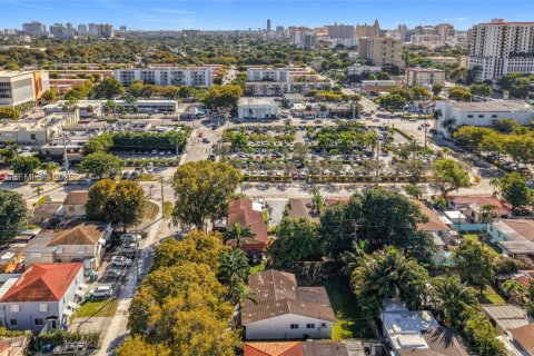 Immobilier commercial à vendre à Miami, Floride: 130.99 m2 № 2152635 - photo 14