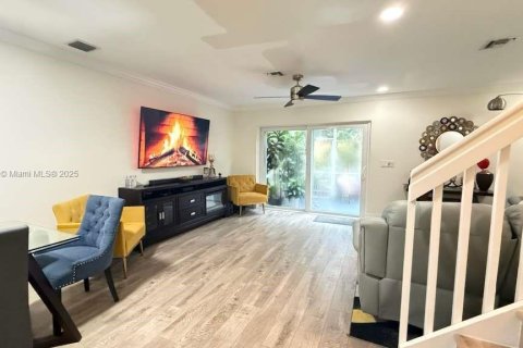 Снять в аренду таунхаус в Дирфилд-Бич, Флорида 3 спальни, 128.76м2, № 1954041 - фото 10