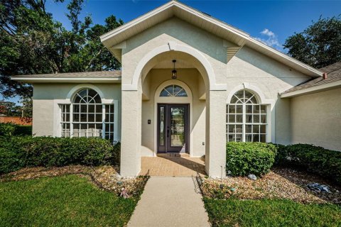 House in Tampa, Florida 4 bedrooms, 201.51 sq.m. № 1803383 - photo 5
