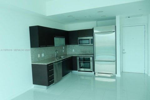 Copropriété à louer à Miami, Floride: 1 chambre, 58.34 m2 № 2040469 - photo 3