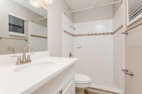 Villa ou maison à louer à Eustis, Floride: 3 chambres, 120.4 m2 № 2406976 - photo 11
