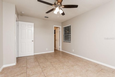 Villa ou maison à louer à Eustis, Floride: 3 chambres, 120.4 m2 № 2406976 - photo 10