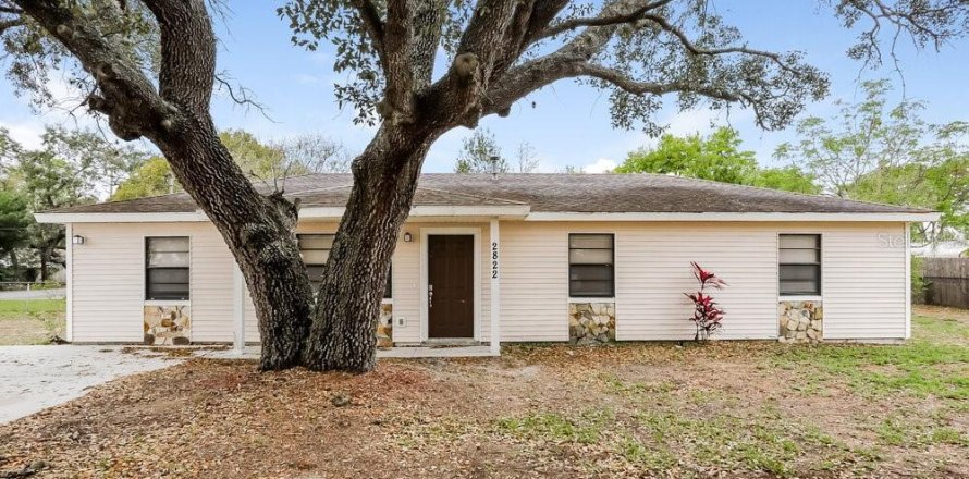 Villa ou maison à Eustis, Floride 3 chambres, 120.4 m2 № 2406976