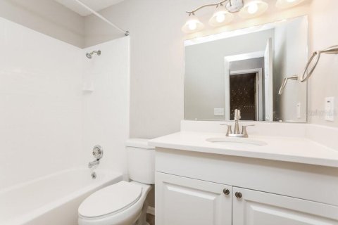 Villa ou maison à louer à Eustis, Floride: 3 chambres, 120.4 m2 № 2406976 - photo 14