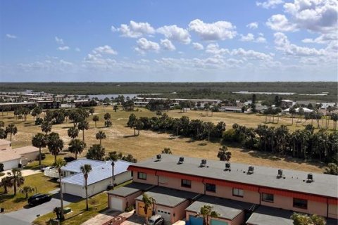 Condo in Flagler Beach, Florida, 1 bedroom  № 1717350 - photo 10