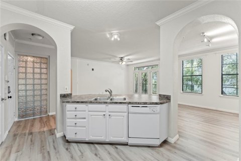 Condo in Orlando, Florida, 1 bedroom  № 1793942 - photo 7