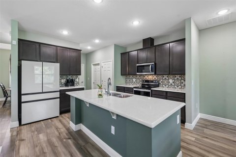 House in Ocala, Florida 4 bedrooms, 219.9 sq.m. № 2151056 - photo 8