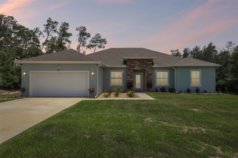 House in Ocala, Florida 4 bedrooms, 219.9 sq.m. № 2151056