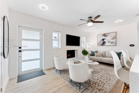 Casa en venta en Oakland Park, Florida, 3 dormitorios, 85.1 m2 № 2001964 - foto 5