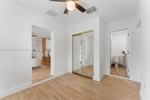 Casa en venta en Oakland Park, Florida, 3 dormitorios, 85.1 m2 № 2001964 - foto 19