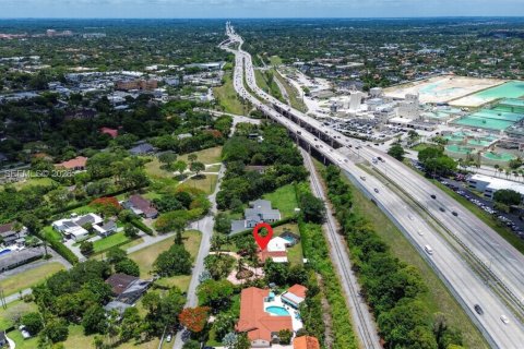Villa ou maison à vendre à Miami, Floride: 4 chambres, 311.04 m2 № 2176109 - photo 25