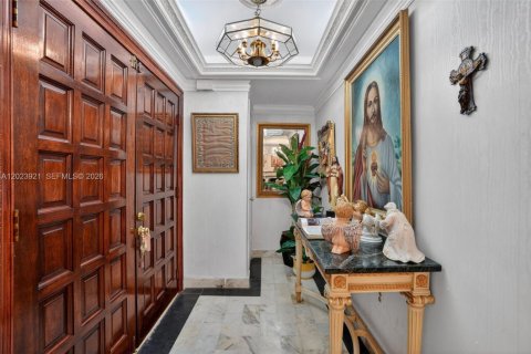 Villa ou maison à vendre à Miami, Floride: 4 chambres, 311.04 m2 № 2176109 - photo 30