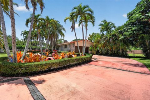 Villa ou maison à vendre à Miami, Floride: 4 chambres, 311.04 m2 № 2176109 - photo 3