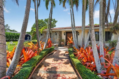 Villa ou maison à vendre à Miami, Floride: 4 chambres, 311.04 m2 № 2176109 - photo 7