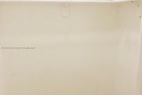 Casa en alquiler en Miami, Florida, 4 dormitorios, 139.45 m2 № 1927789 - foto 21