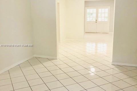 Casa en alquiler en Miami, Florida, 4 dormitorios, 139.45 m2 № 1927789 - foto 5