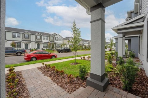 Townhouse in Winter Garden, Florida 3 bedrooms, 157.1 sq.m. № 2378319 - photo 15