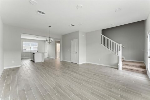Townhouse in Winter Garden, Florida 3 bedrooms, 157.1 sq.m. № 2378319 - photo 24