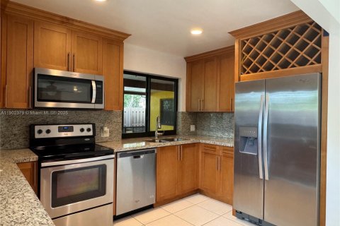 Купить виллу или дом в Майами, Флорида 3 спальни, 141.58м2, № 1953637 - фото 3