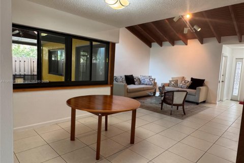 Купить виллу или дом в Майами, Флорида 3 спальни, 141.58м2, № 1953637 - фото 4