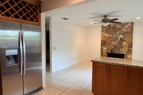 Купить виллу или дом в Майами, Флорида 3 спальни, 141.58м2, № 1953637 - фото 19