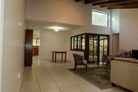 Купить виллу или дом в Майами, Флорида 3 спальни, 141.58м2, № 1953637 - фото 25