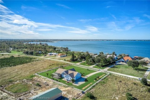 House in Lake Placid, Florida 4 bedrooms № 1766696 - photo 5