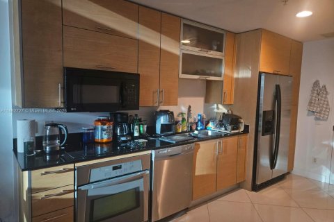 Copropriété à louer à Miami, Floride: 1 chambre, 72.93 m2 № 1891064 - photo 5