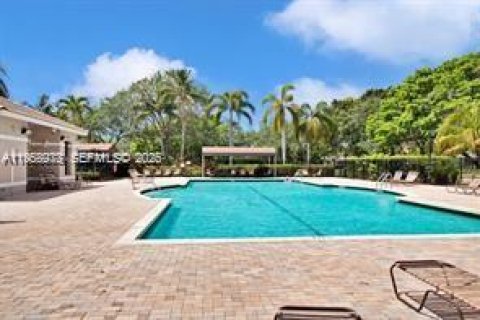 House in Weston, Florida 5 bedrooms, 230.4 sq.m. № 2017938 - photo 28