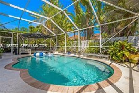 House in Weston, Florida 5 bedrooms, 230.4 sq.m. № 2017938 - photo 23
