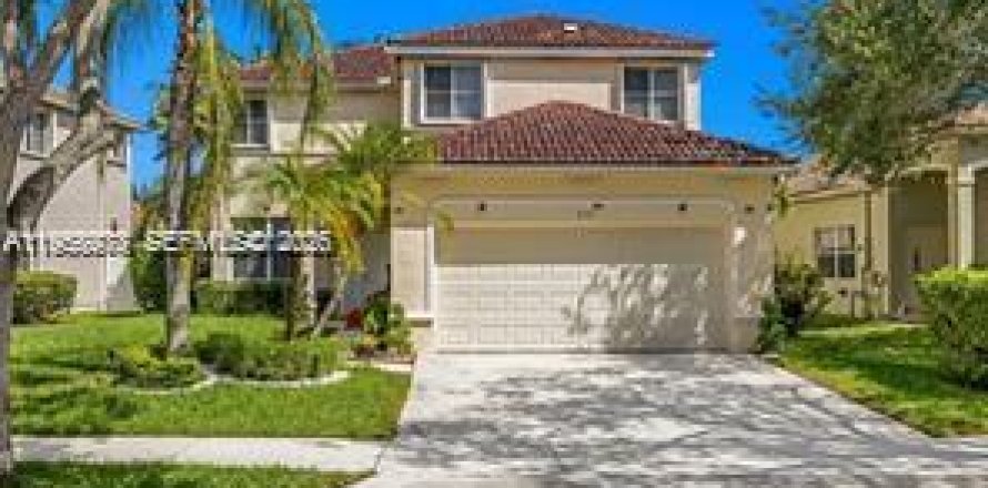 House in Weston, Florida 5 bedrooms, 230.4 sq.m. № 2017938