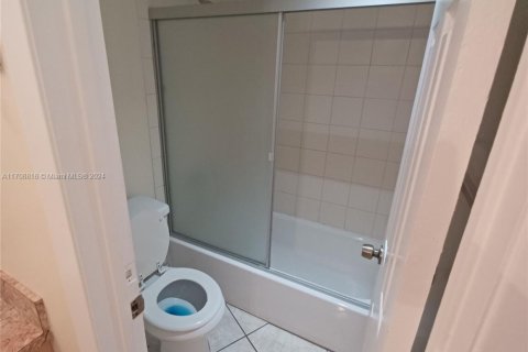 Condominio en venta en Aventura, Florida, 2 dormitorios, 100.43 m2 № 1962262 - foto 24